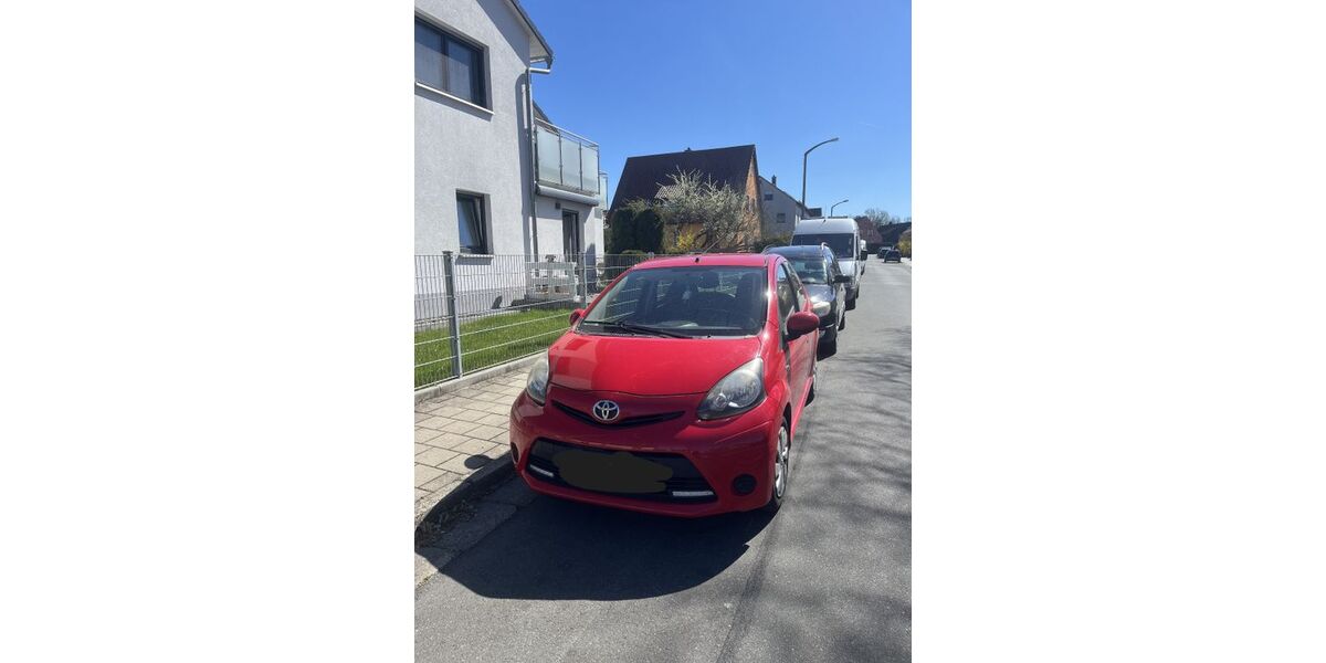Toyota Aygo (X) 129.000 km 3.690 &euro; Erlangen 91056