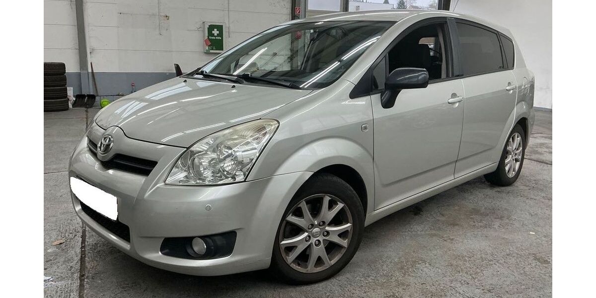 Toyota Corolla Verso 200.000 km 4.999 &euro; Berlin 13405