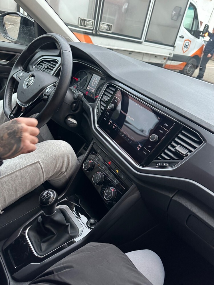 VW T-Roc 64.000 km 19.000 € Pforzheim 75175