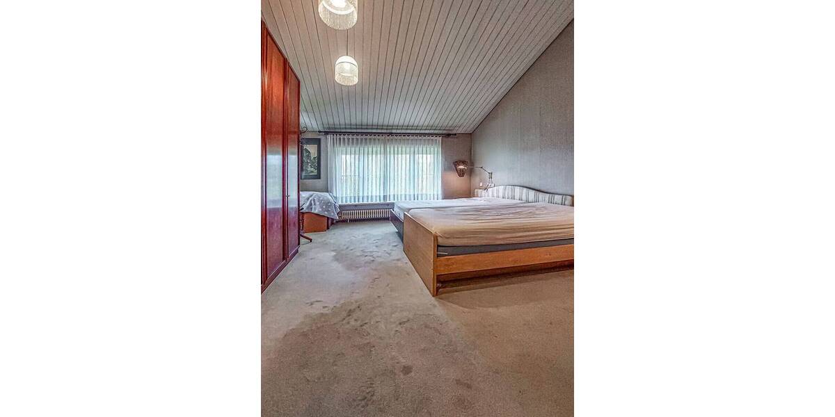 Einfamilienhaus Offenburg Nordoststadt - 9 Zimmer, 348 m&sup2;, 1.190.000&euro; | Angebot:26820465