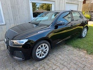 Audi A1 2.700 km 26.600 &euro; Esslingen 73734