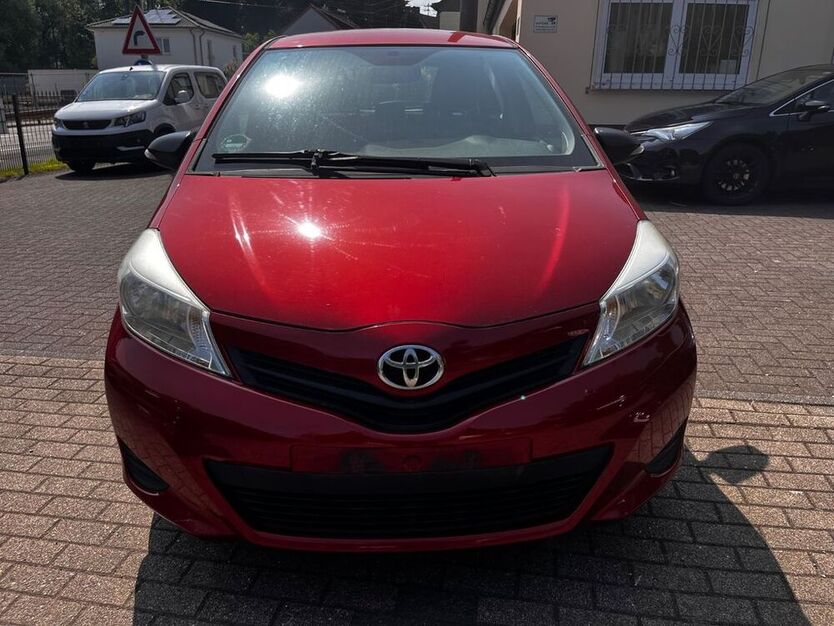 Yaris