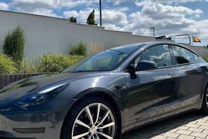 Tesla Model 3 63.400 km 25.999 &euro; Sankt Leon-Rot 68789