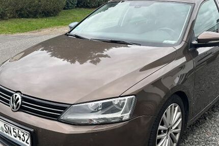 VW Jetta 285.183 km 4.100 € Köln 50667
