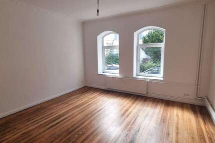 Wohnung zum Mieten in Flensburg 1.050 € 107 m² 4 zimmer