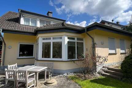 Haus Glees - 11 Zimmer, 242 m&sup2;, 580.000&euro; | Angebot:26390766
