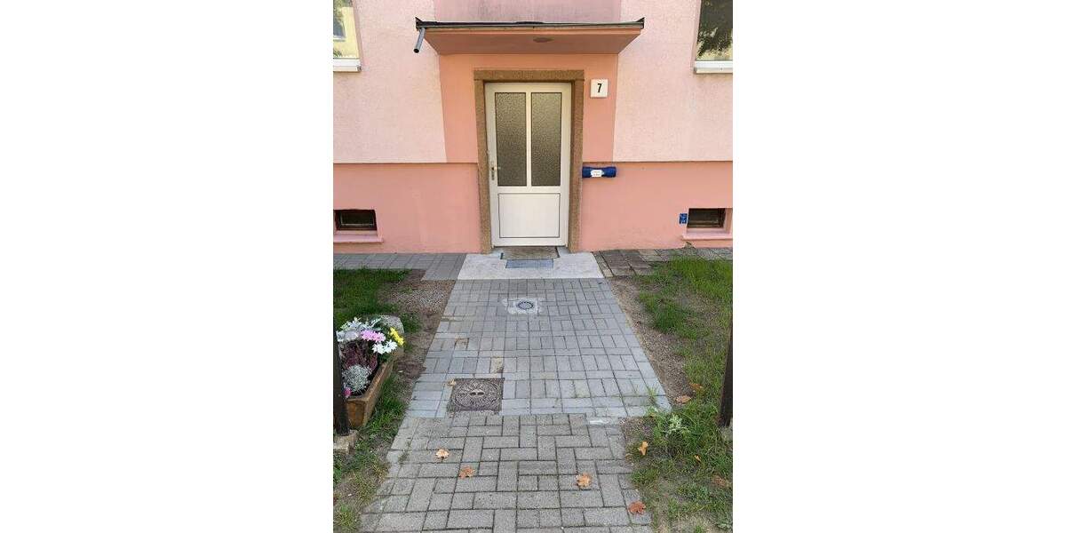 Etagenwohnung Plattenburg Glöwen - 2 Zimmer, 49 m&sup2;, 295&euro; | Angebot:23252345