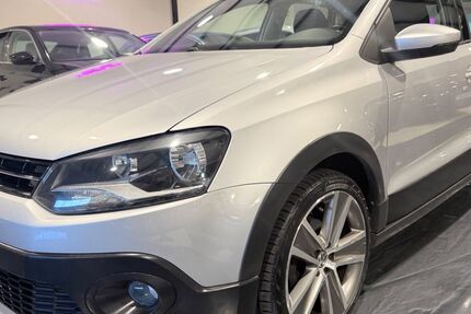 VW Polo 84.567 km 9.300 &euro; Paderborn 33102