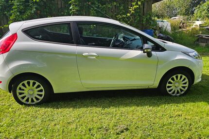 Ford Fiesta 213.400 km 1.550 &euro; Kastellaun 56288