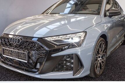 Audi RS3 5.000 km 75.810 € Stendal 39576