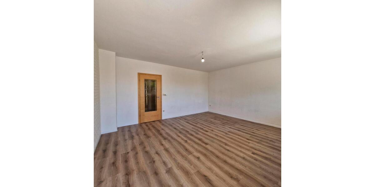 Reihenhaus Tüßling - 5 Zimmer, 110 m&sup2;, 1.390&euro; | Angebot:26300247