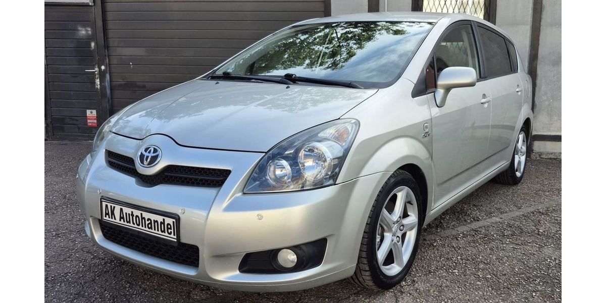 Toyota Corolla Verso 195.512 km 2.890 &euro; München 80809