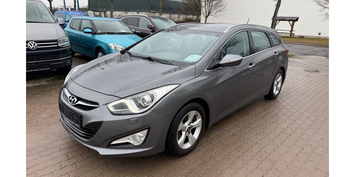 Hyundai i40 200.000 km 4.950 &euro; Gotha 99867