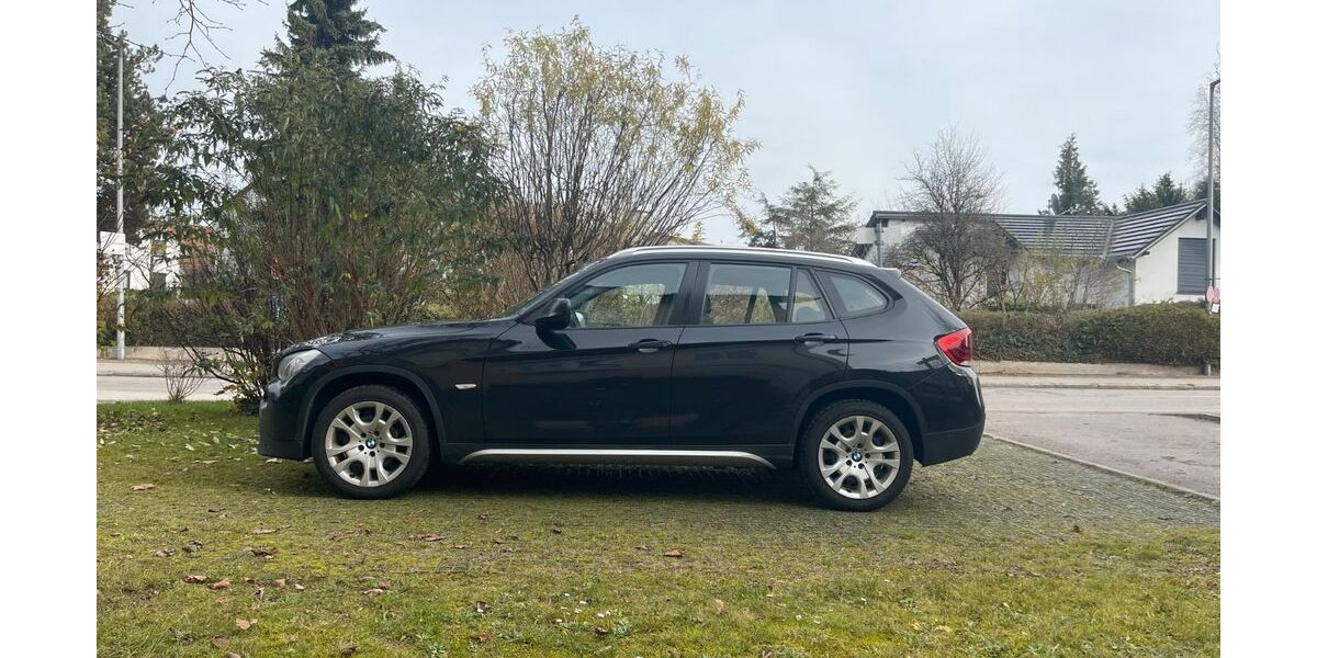BMW X1 253.000 km 7.000 € München 81929