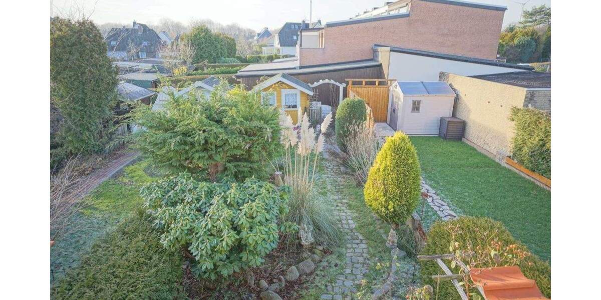 Reihenmittelhaus Bremerhaven Lehe - 4 Zimmer, 95 m&sup2;, 199.000&euro; | Angebot:25834542