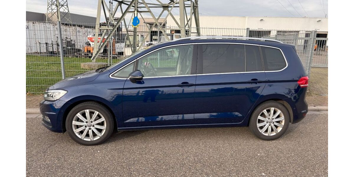 VW Touran 244.000 km 10.555 &euro; Fischbach 67693