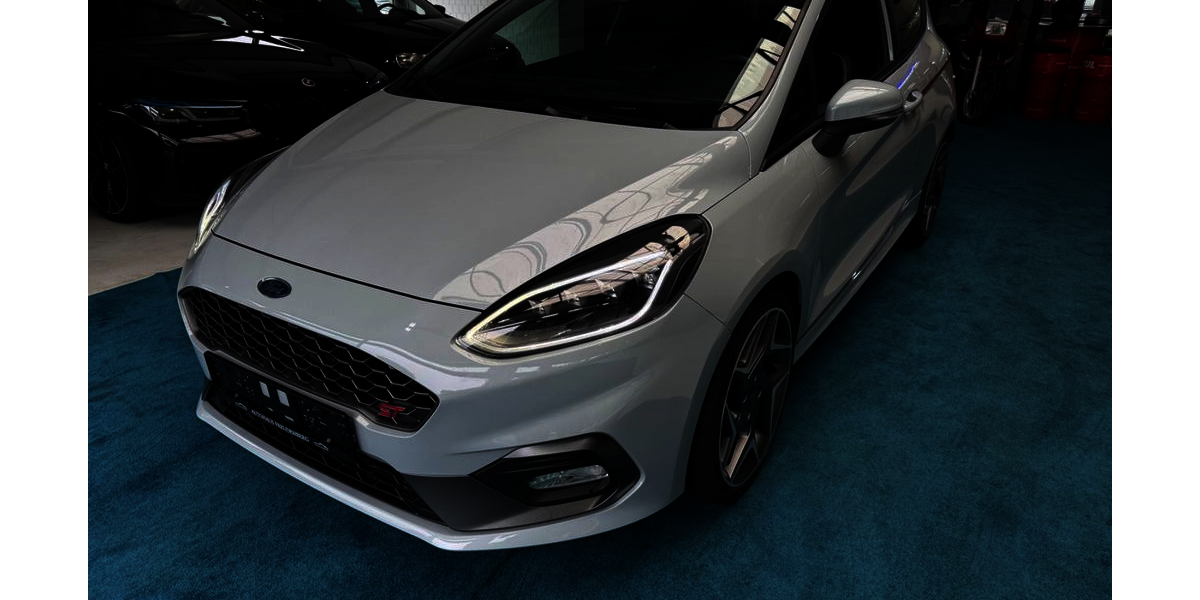 Ford Fiesta 123.521 km 13.999 &euro; Freudenberg 57258