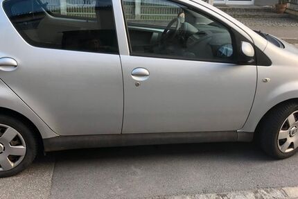 Toyota Aygo (X) 133.000 km 1.500 &euro; Oberpöring 94562