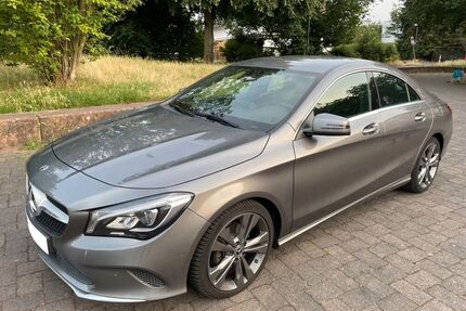 Mercedes CLA 200