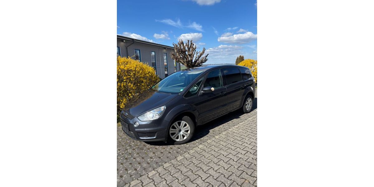 Ford S-Max 234.009 km 3.500 &euro; Neu- Anspach 61267