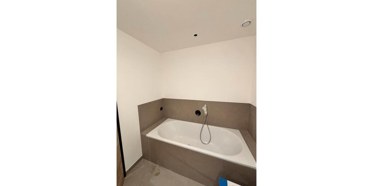 Erdgeschoßwohnung Warngau - 3 Zimmer, 100 m&sup2;, 1.650&euro; | Angebot:26070176