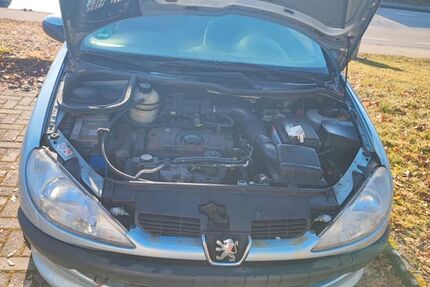 Peugeot 206 202.000 km 700 &euro; Münsingen 72525