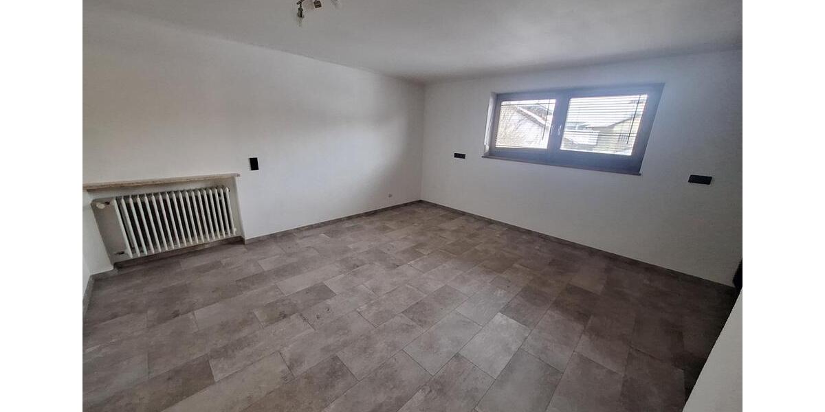 Etagenwohnung Schönberg - 3 Zimmer, 100 m&sup2;, 730&euro; | Angebot:25086686