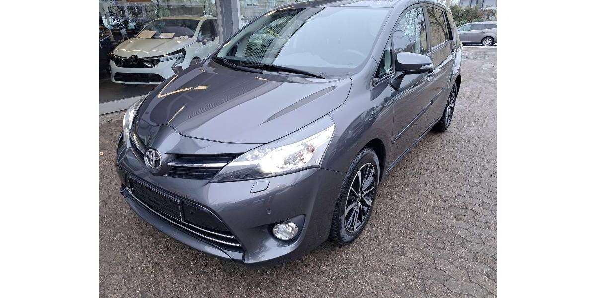 Toyota Verso 40.000 km 13.980 &euro; Kiel 24159