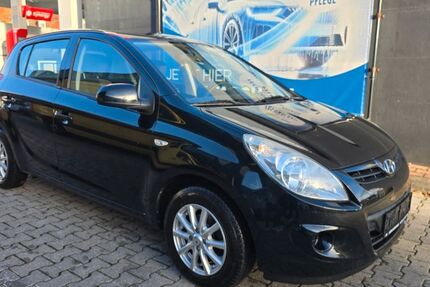 Hyundai i20 142.000 km 3.490 € Garching 85748