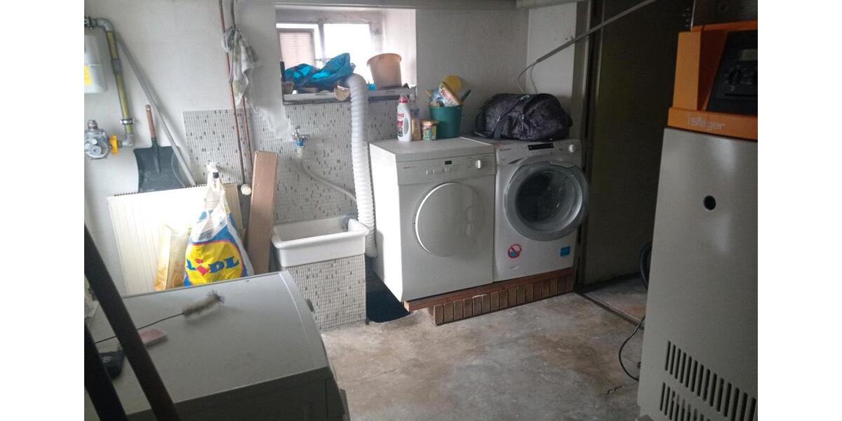 Doppelhaushälfte Dillenburg Manderbach - 3 Zimmer, 140 m&sup2;, 140.000&euro; | Angebot:24629989