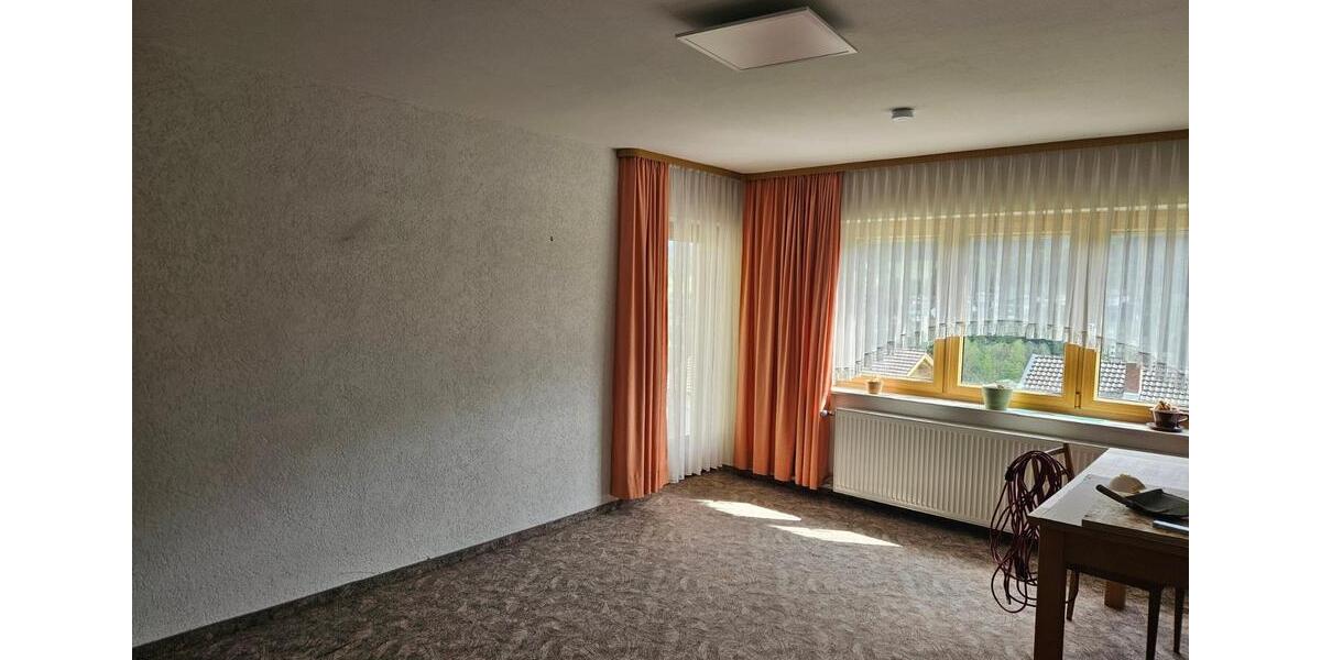 Doppelhaushälfte Lam - 9 Zimmer, 230 m&sup2;, 1.800&euro; | Angebot:26519944