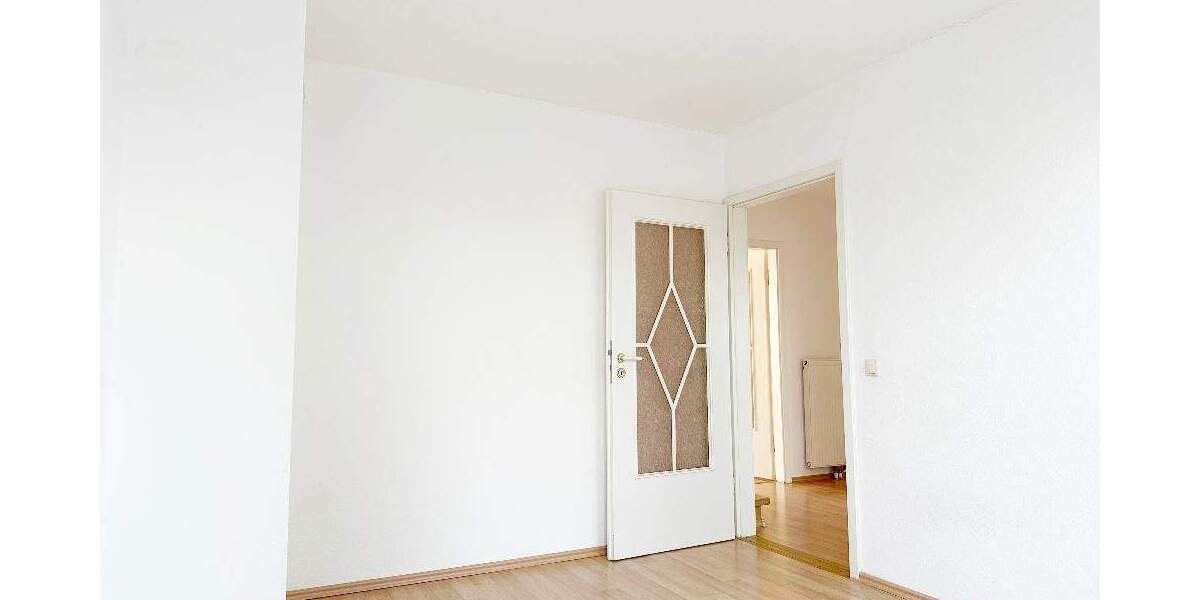 Etagenwohnung Riesa Gröba - 3 Zimmer, 74 m&sup2;, 600&euro; | Angebot:24973610
