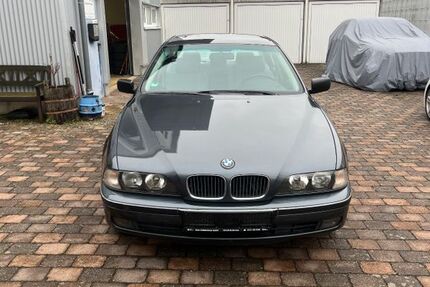 BMW 520 143.000 km 6.500 &euro; Renningen 71272