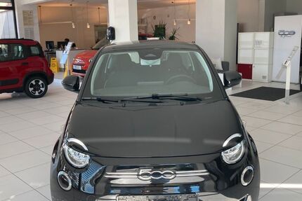 Fiat 500e 14 km 21.900 € Sonthofen 87527