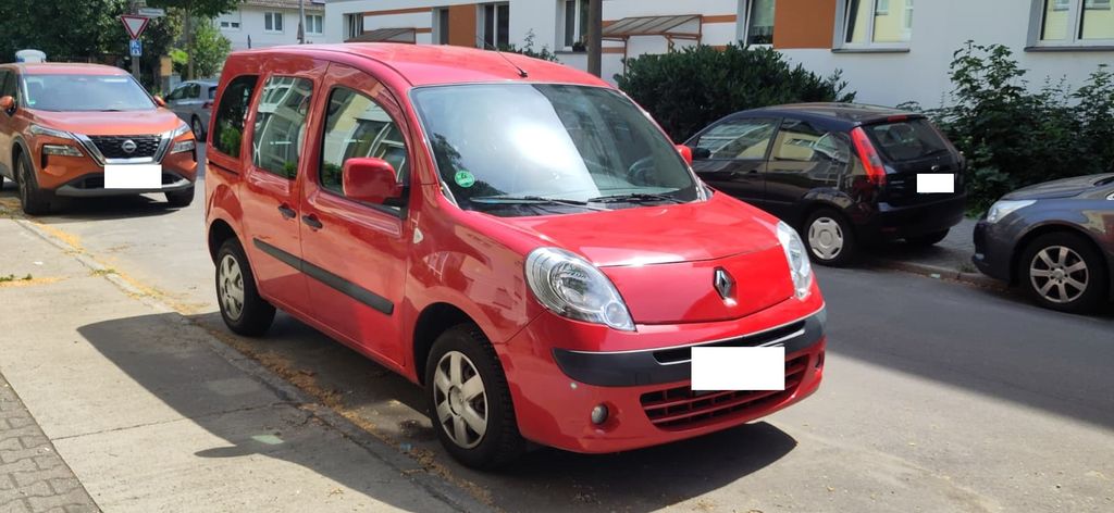 Renault Kangoo 90.000 km 5.900 &euro; Berlin 10318