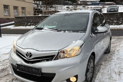 Toyota Yaris 45.000 km 6.999 &euro; Zella Mehlis 98544