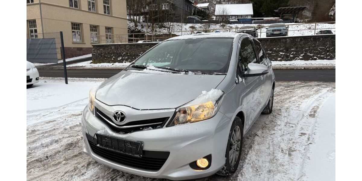 Toyota Yaris 45.000 km 6.999 &euro; Zella Mehlis 98544