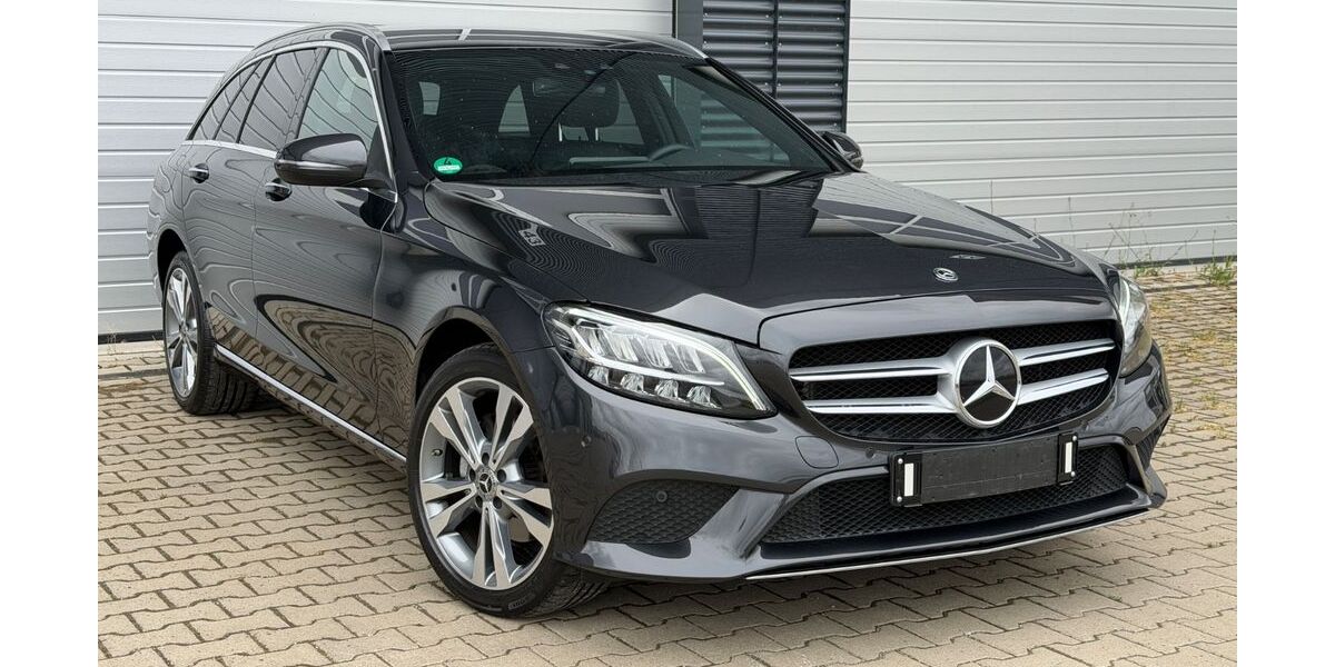 Mercedes-Benz C 220 56.311 km 25.590 &euro; Tauberrettersheim 97285