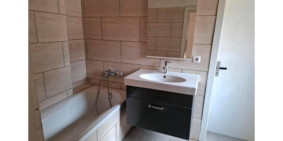 Maisonettenwohnung Schönheide - 3 Zimmer, 85 m&sup2;, 390&euro; | Angebot:26397606