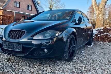Seat Leon 223.000 km 2.399 &euro; Rietberg 33397