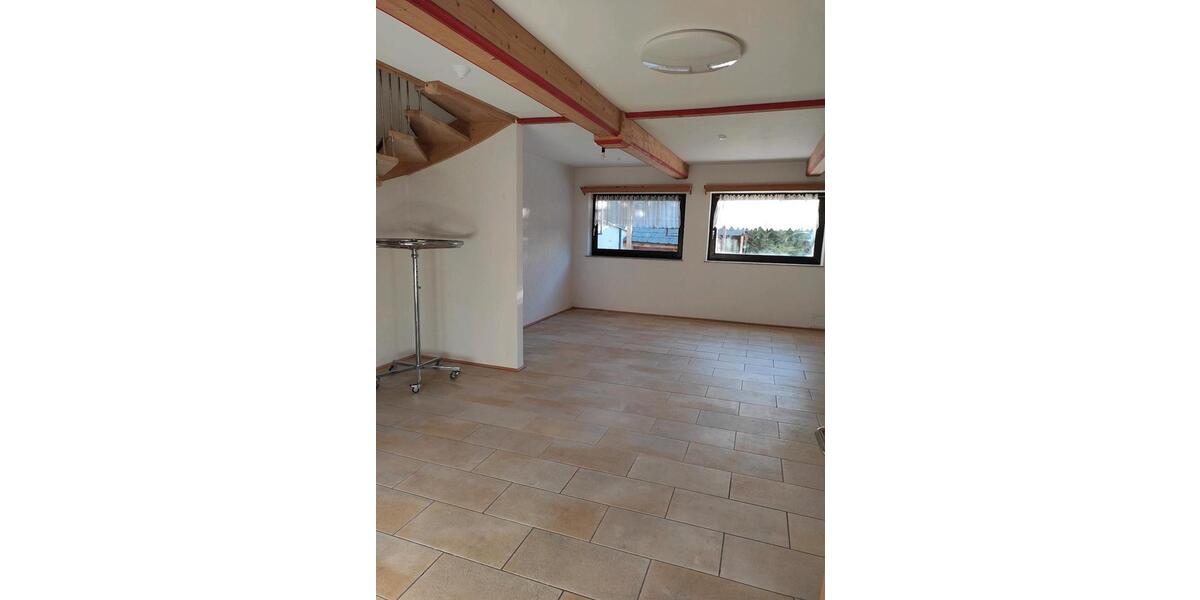 Reihenhaus Horgau - 6 Zimmer, 188 m&sup2;, 1.800&euro; | Angebot:25590833