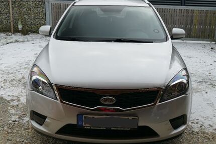Kia ceed / Ceed 117.499 km 4.300 &euro; Salzweg 94121