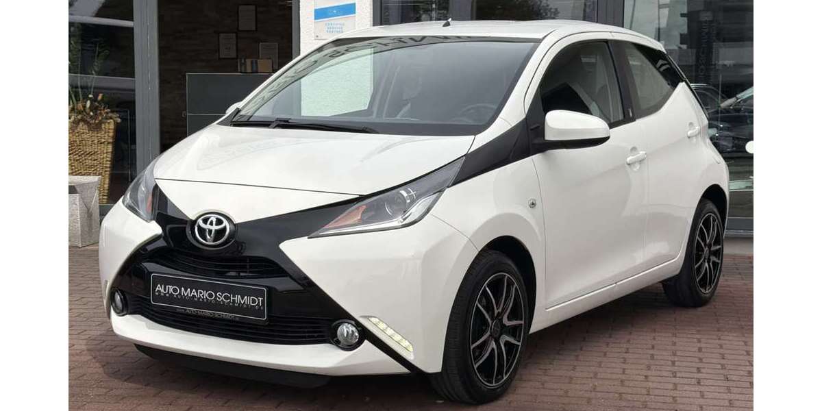 Toyota Aygo 119.624 km 6.950 &euro; Königsbrunn 86343