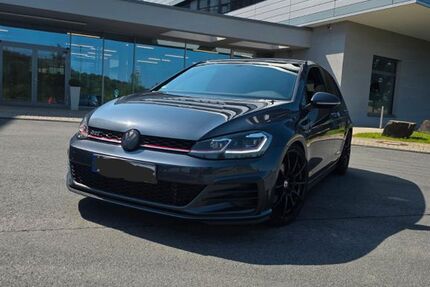 VW Golf 101.000 km 22.999 &euro; Siegen 57072
