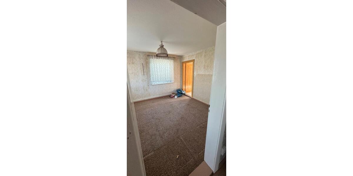 Einfamilienhaus Bischofswerda - 5 Zimmer, 90 m&sup2;, 79.000&euro; | Angebot:26963038