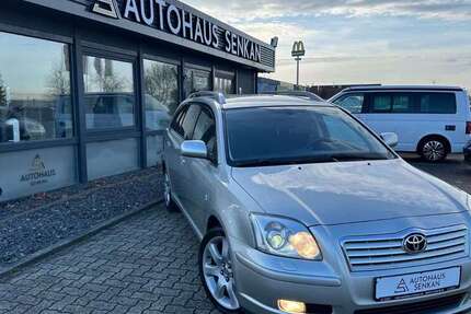 Toyota Avensis 95.000 km 5.990 &euro; Peine 31228