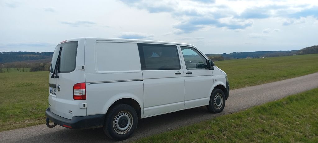 VW T5 Transporter 197.000 km 10.900 &euro; Wershofen 53520