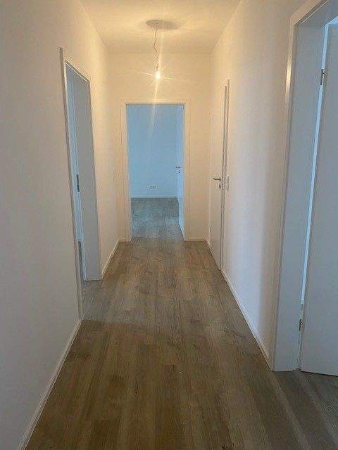 Aufwendig sanierte 3 Zimmerwohnung mit Balkon in direkter Dom und Rhein Nähe 3 zimmer