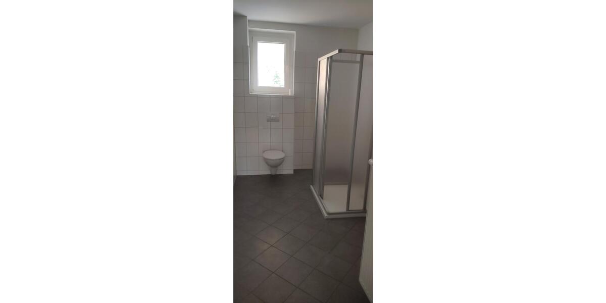 Erdgeschoßwohnung Werdau - 2 Zimmer, 59 m&sup2;, 353&euro; | Angebot:26006932