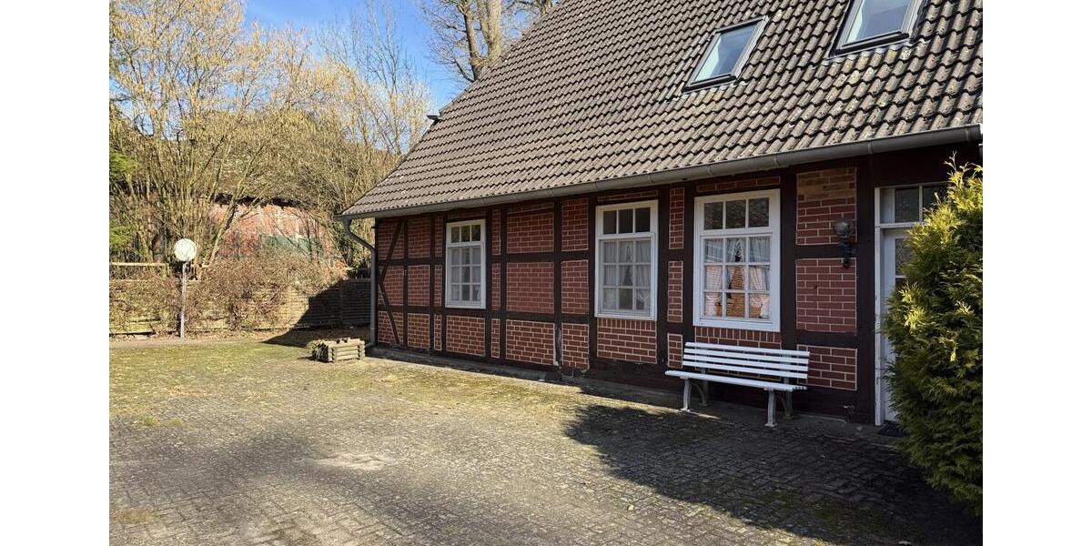 Erdgeschoßwohnung Visselhövede - 9 Zimmer, 355 m&sup2;, 2.556&euro; | Angebot:26232179
